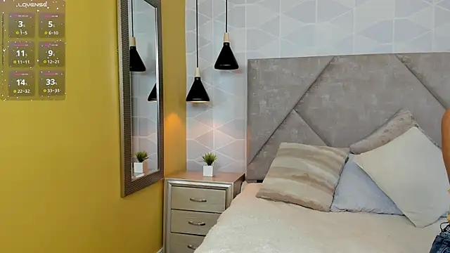 Jade Whisper online show from February 5, 2026, 1:21 am