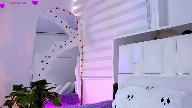 Snapshot of sara_goddess01 chatting on October 29, 2025, 7:04 pm sara goddess01 online show from October 29, 2025, 7:04 pm