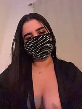 Snapshot of kamy55 chatting on May 2, 2026, 6:57 pm kamy55 online show from May 2, 2026, 6:57 pm