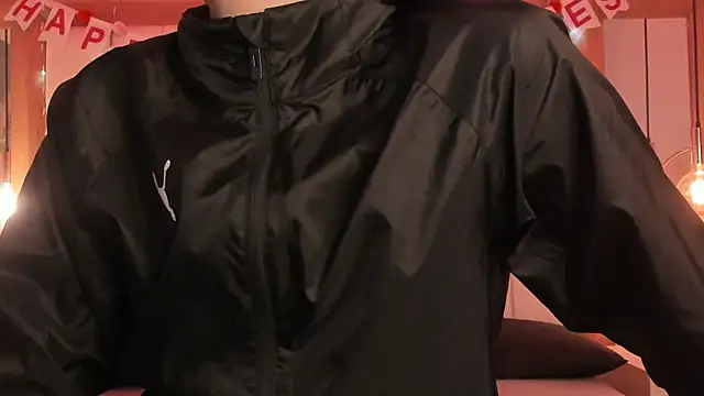 Snapshot of Daphne_And_Roger chatting on February 12, 2026, 11:16 am Daphne And Roger online show from February 12, 2026, 11:16 am