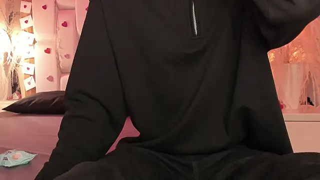 Snapshot of Daphne_And_Roger chatting on February 23, 2026, 11:07 am Daphne And Roger online show from February 23, 2026, 11:07 am