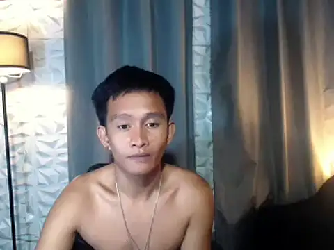 Snapshot of prince_elaijah chatting on April 15, 2026, 6:04 pm prince elaijah online show from April 15, 2026, 6:04 pm