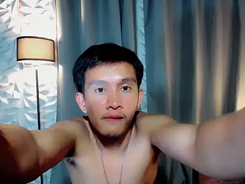 Snapshot of prince_elaijah chatting on May 4, 2026, 1:51 pm prince elaijah online show from May 4, 2026, 1:51 pm
