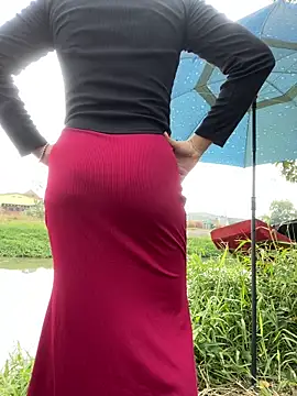 FishingGirl online show from December 20, 2025, 2:29 am