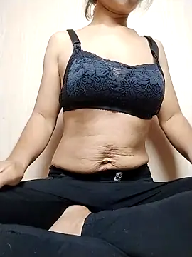 Snapshot of Jandichan chatting on April 8, 2026, 6:35 am Jandichan online show from April 8, 2026, 6:35 am