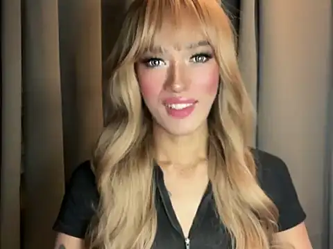 Snapshot of Lust-sluttymira chatting on October 3, 2025, 7:44 pm Lust-sluttymira online show from October 3, 2025, 7:44 pm