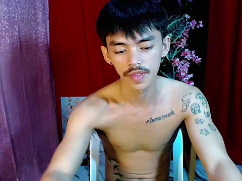 Snapshot of urhunky_boy chatting on June 30, 2026, 5:36 pm urhunky boy online show from June 30, 2026, 5:36 pm
