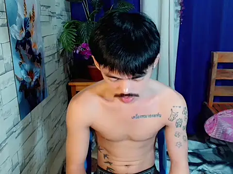 Snapshot of urhunky_boy chatting on July 18, 2026, 11:52 pm urhunky boy online show from July 18, 2026, 11:52 pm