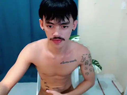 Snapshot of urhunky_boy chatting on August 8, 2026, 5:31 am urhunky boy online show from August 8, 2026, 5:31 am