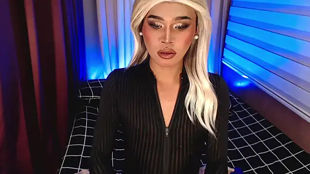 Snapshot of _tipsandchips chatting on November 2, 2025, 2:30 pm  tipsandchips online show from November 2, 2025, 2:30 pm