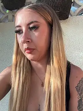 Snapshot of asraifae chatting on October 4, 2025, 9:18 am asraifae online show from October 4, 2025, 9:18 am