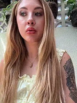 Snapshot of asraifae chatting on October 24, 2025, 6:10 am asraifae online show from October 24, 2025, 6:10 am