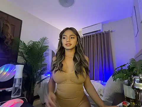 underratedGIRLS online show from September 12, 2025, 12:49 pm