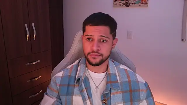 domsantiago  online show from March 9, 2026, 3:32 am