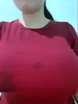 Snapshot of Shiny_Babe chatting on March 31, 2026, 2:46 am Shiny Babe online show from March 31, 2026, 2:46 am