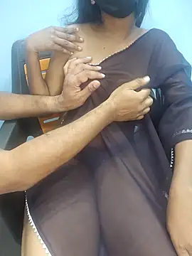 Snapshot of mahidarling0606 chatting on October 29, 2025, 12:40 pm mahidarling0606 online show from October 29, 2025, 12:40 pm