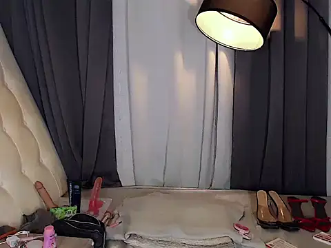 Foxxy Barbie online show from August 1, 2026, 4:45 am