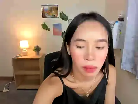 Snapshot of Shindoll chatting on September 30, 2025, 11:37 am Shindoll online show from September 30, 2025, 11:37 am