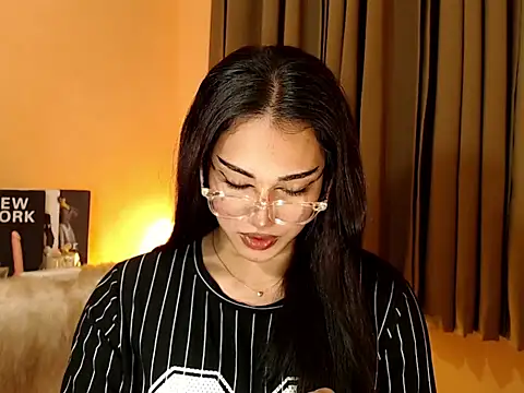 magnificent kitana online show from November 10, 2025, 8:13 am