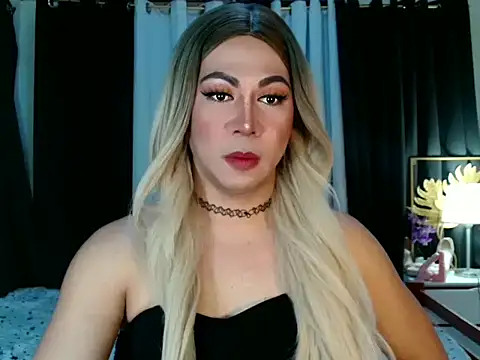 Snapshot of _Carmilla chatting on September 20, 2025, 11:33 am Carmilla online show from September 20, 2025, 11:33 am