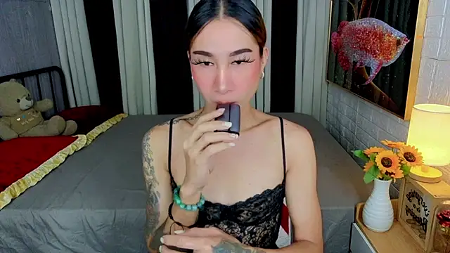 Snapshot of TRANSGODDESSA chatting on November 5, 2025, 12:21 am TRANSGODDESSA online show from November 5, 2025, 12:21 am