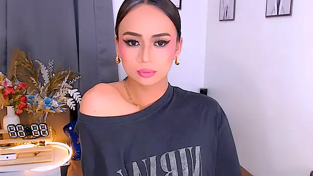 Snapshot of Zialustts chatting on February 28, 2026, 3:51 am Zialustts online show from February 28, 2026, 3:51 am