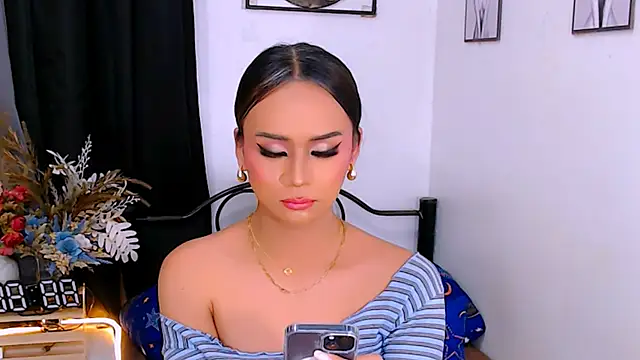 Snapshot of Zialustts chatting on March 9, 2026, 4:27 am Zialustts online show from March 9, 2026, 4:27 am