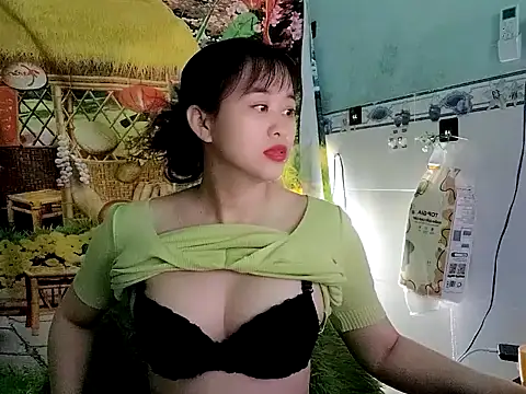 emgaixinhngoan online show from February 7, 2026, 5:44 am