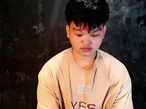 Reynelcock online show from September 28, 2025, 1:05 pm