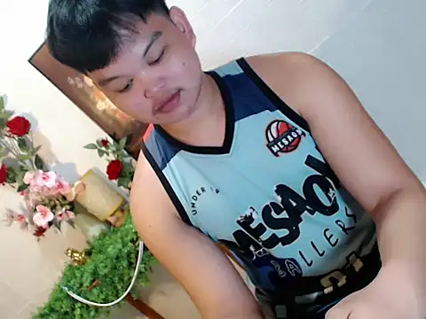 Reynelcock online show from June 20, 2026, 7:38 pm