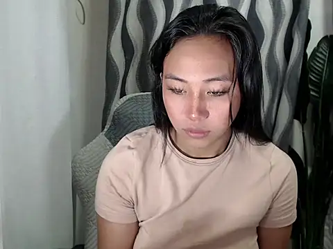sweetiie caren online show from July 26, 2026, 11:00 pm