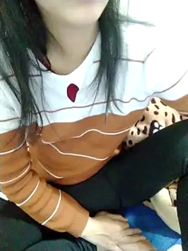 Kembong01 online show from January 18, 2026, 9:07 pm