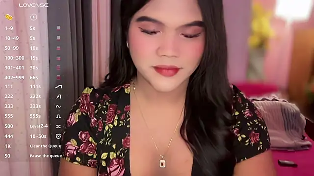 ursweet sofia online show from June 21, 2026, 10:29 am