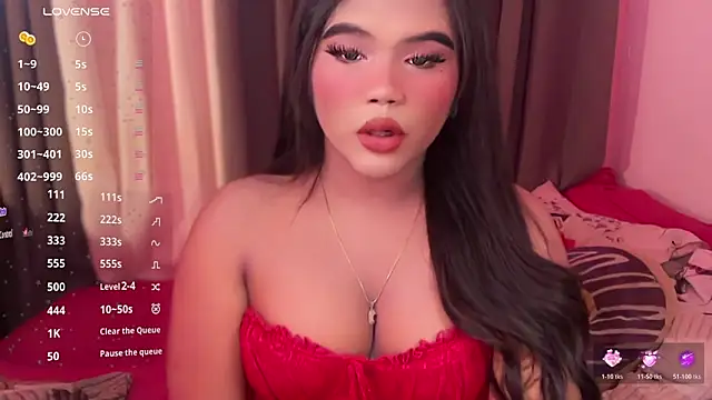 ursweet sofia online show from June 23, 2026, 7:17 am
