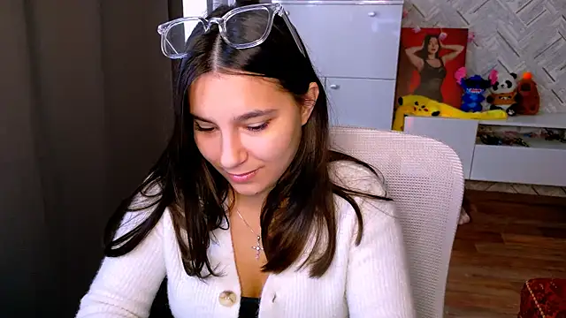 Arianna Grend online show from September 17, 2025, 11:45 am