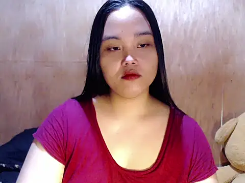  Lylia online show from March 19, 2026, 9:52 pm