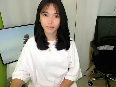 Ricaliciuos online show from August 4, 2026, 9:06 pm