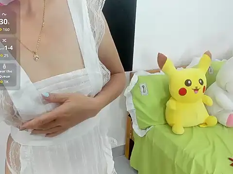 Snapshot of LuckyBabe_new01 chatting on September 14, 2025, 2:27 pm LuckyBabe new01 online show from September 14, 2025, 2:27 pm