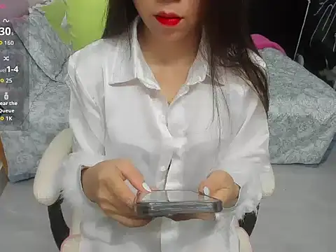 Snapshot of LuckyBabe_new01 chatting on September 30, 2025, 4:01 pm LuckyBabe new01 online show from September 30, 2025, 4:01 pm