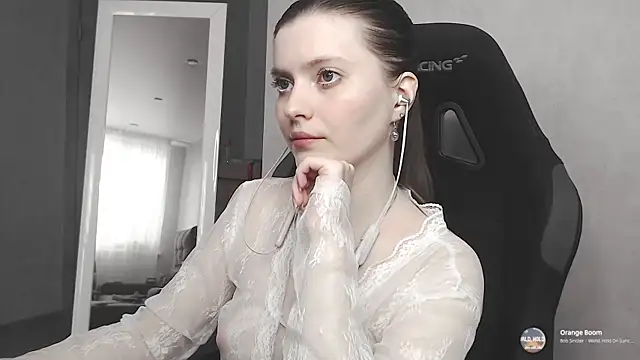 Snapshot of cute_elfy_ chatting on September 26, 2025, 2:10 pm cute elfy  online show from September 26, 2025, 2:10 pm
