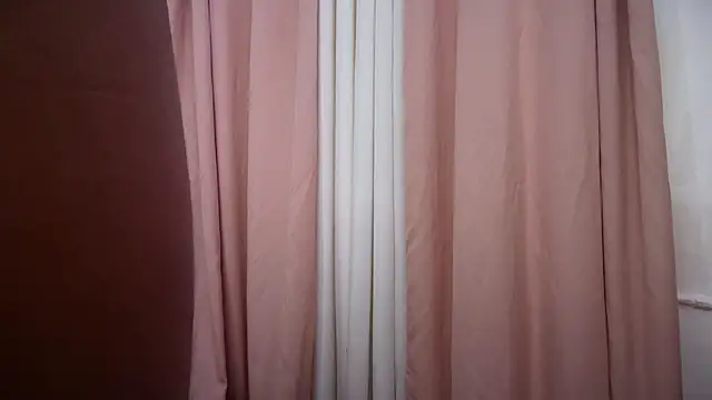 Yoursexy adriana online show from June 24, 2026, 1:32 pm