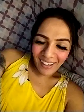 enoria1992 online show from May 9, 2026, 3:34 am