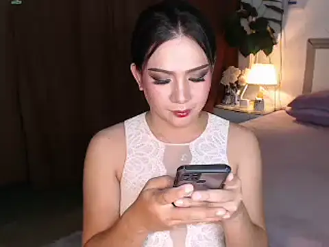 Amanda cummersxxx online show from November 26, 2025, 3:13 pm