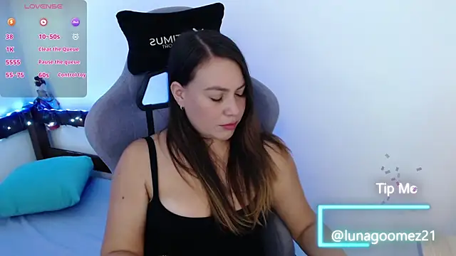 Snapshot of Luna-Gomez chatting on September 23, 2025, 1:47 pm Luna-Gomez online show from September 23, 2025, 1:47 pm