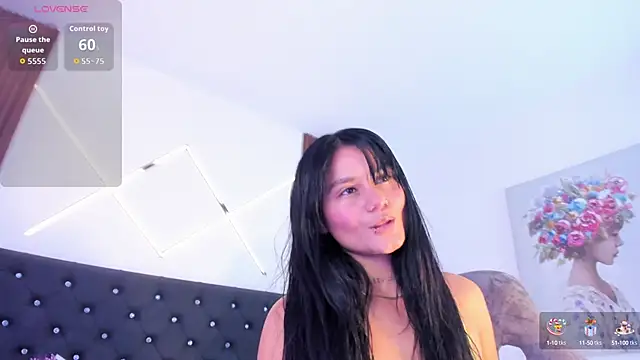 Miiaa jones online show from September 22, 2025, 2:41 pm