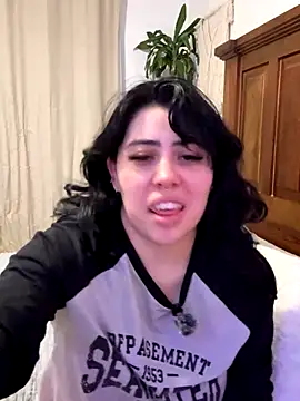 Snapshot of Draculona-666 chatting on October 9, 2025, 3:26 am Draculona-666 online show from October 9, 2025, 3:26 am