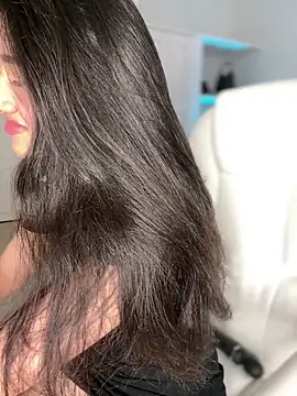 julieta jhonss online show from February 28, 2026, 3:51 am