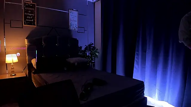 Christopher 77 online show from September 24, 2025, 12:19 pm