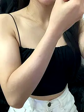 Snapshot of JennyQueen18 chatting on November 1, 2025, 3:47 pm JennyQueen18 online show from November 1, 2025, 3:47 pm