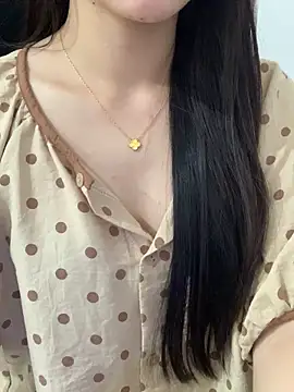 JennyQueen18 online show from May 3, 2026, 8:20 am